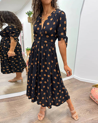 Almudena – Vestido elegante com poás