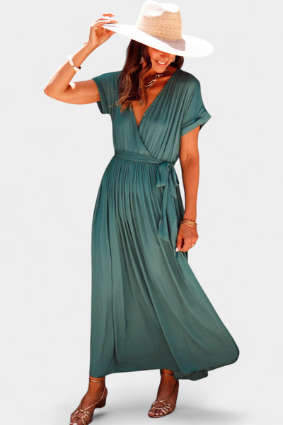 Sandra – Vestido verde escuro com pregas e fita na cintura