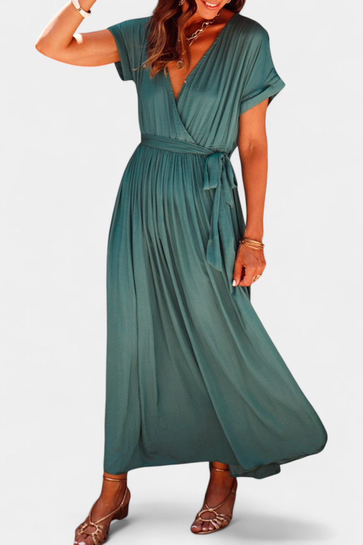 Sandra – Vestido verde escuro com pregas e fita na cintura